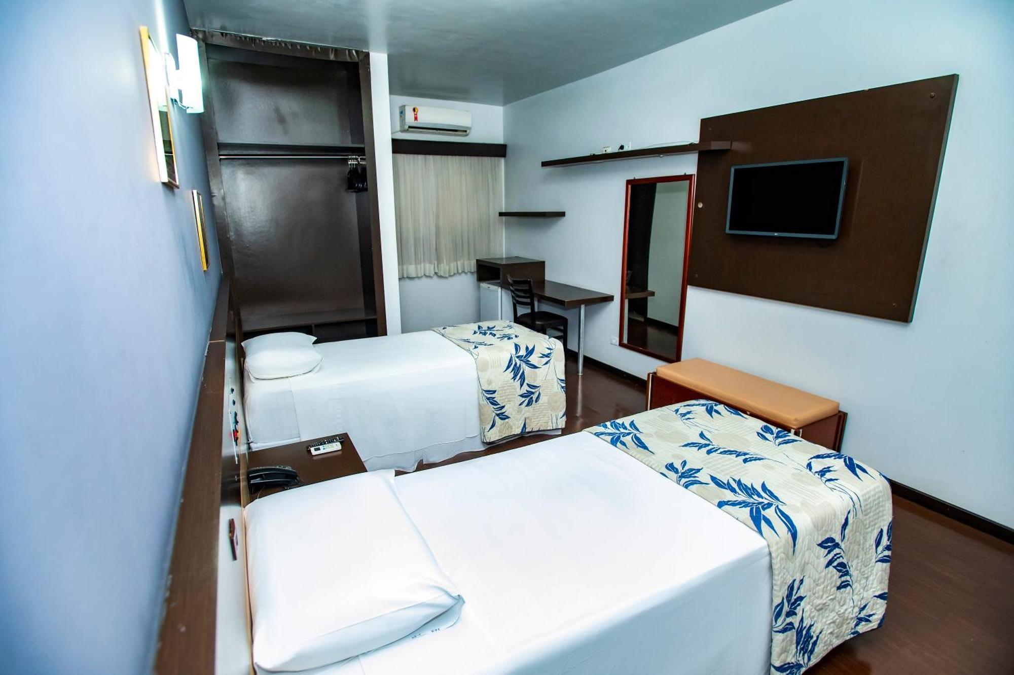 Hotel 365